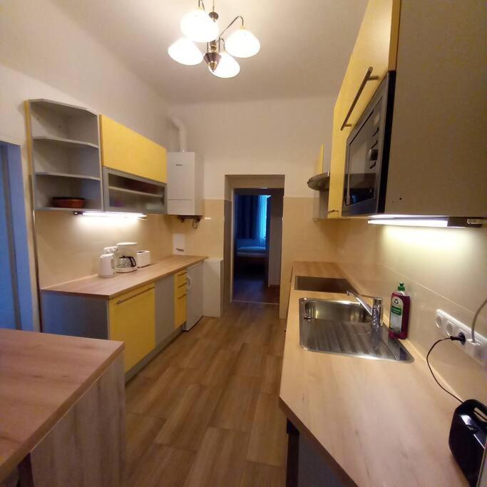 Altbauwohnung Neu Saniert - Fuer Familien Geeignet Apartment Wien